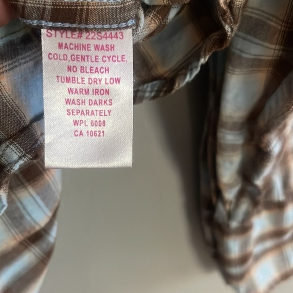 Items <$15 are 3/$30 Panhandle Slim Brown/Blue Plaid Button Down Shirt Womens S - Picture 5 of 7